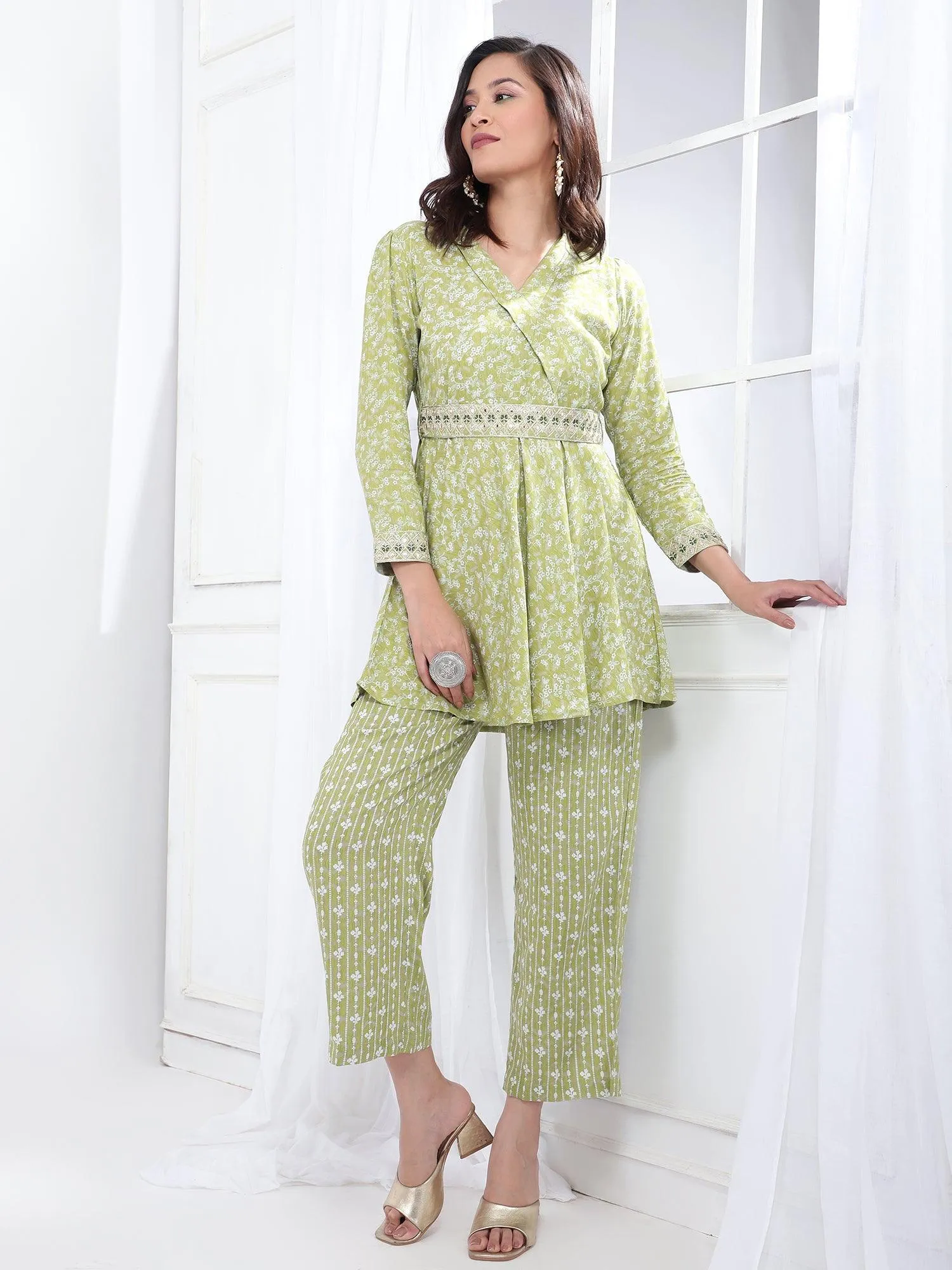 Bani Women Printed Womens Co-Ord Set with Embroided Belt