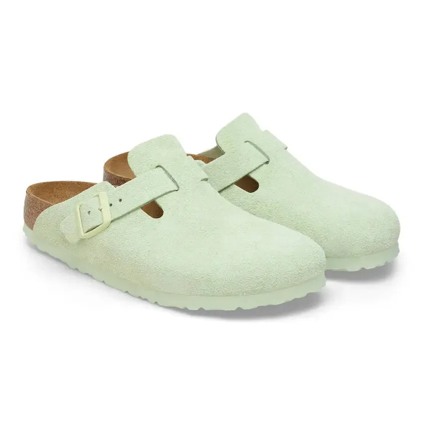 Boston Soft Footbed Suede