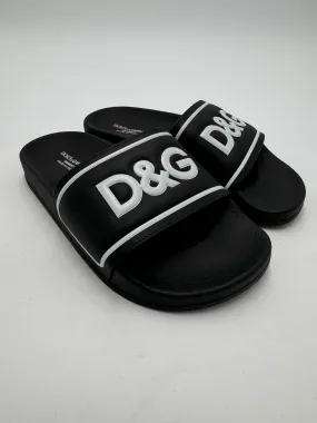 DOLCE & GABBANA children’s black pool slides size 31 (US 12.5)