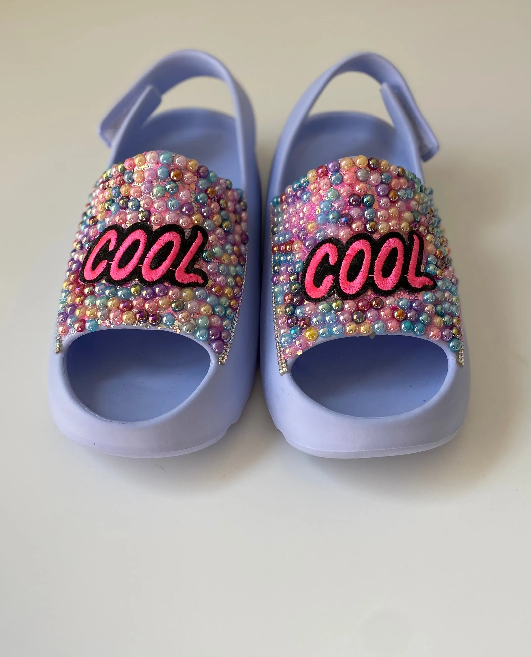 GIRLS COOL SLIDES