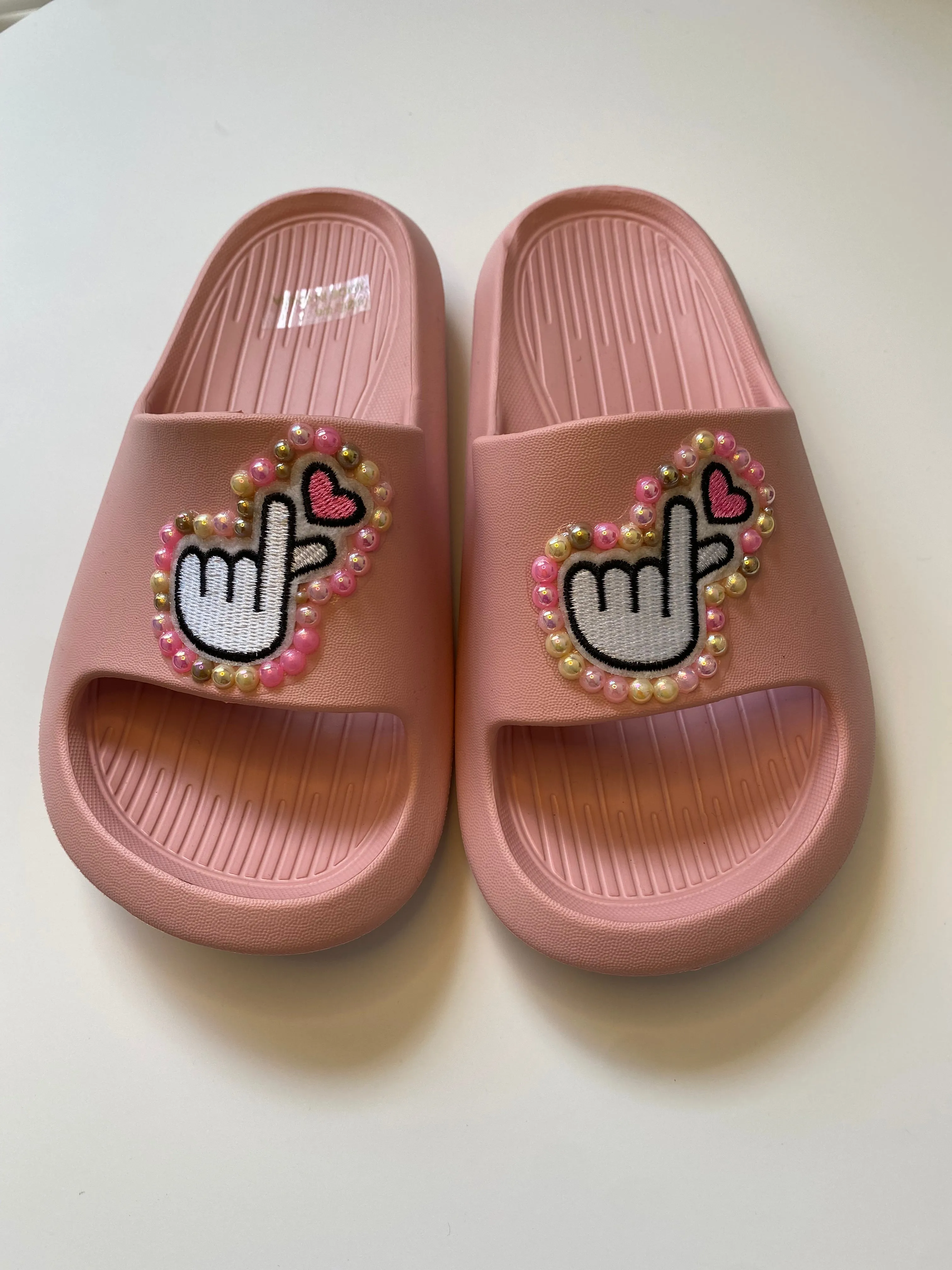 PINK GIRLS LOVE STYLE SLIDES