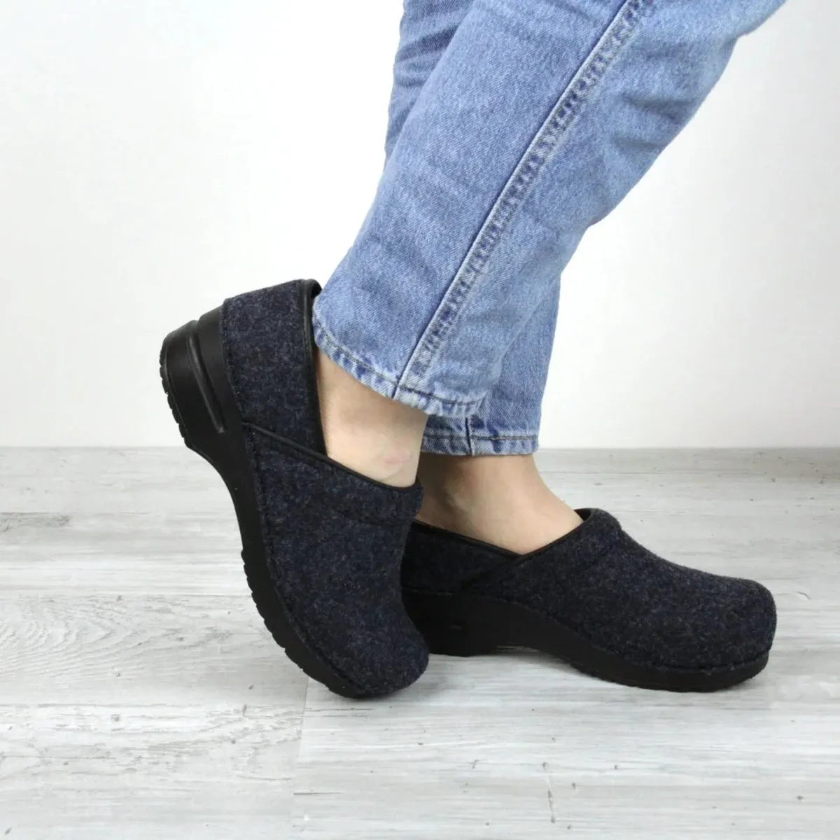 Sanita Ava Women Clog In Navy