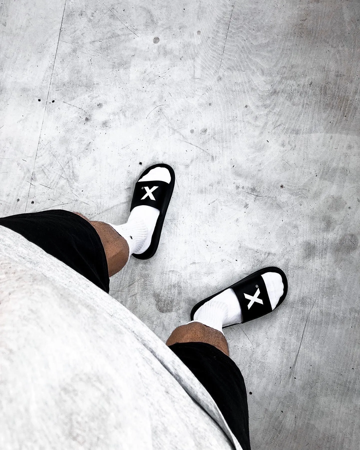 X. Logo Slides