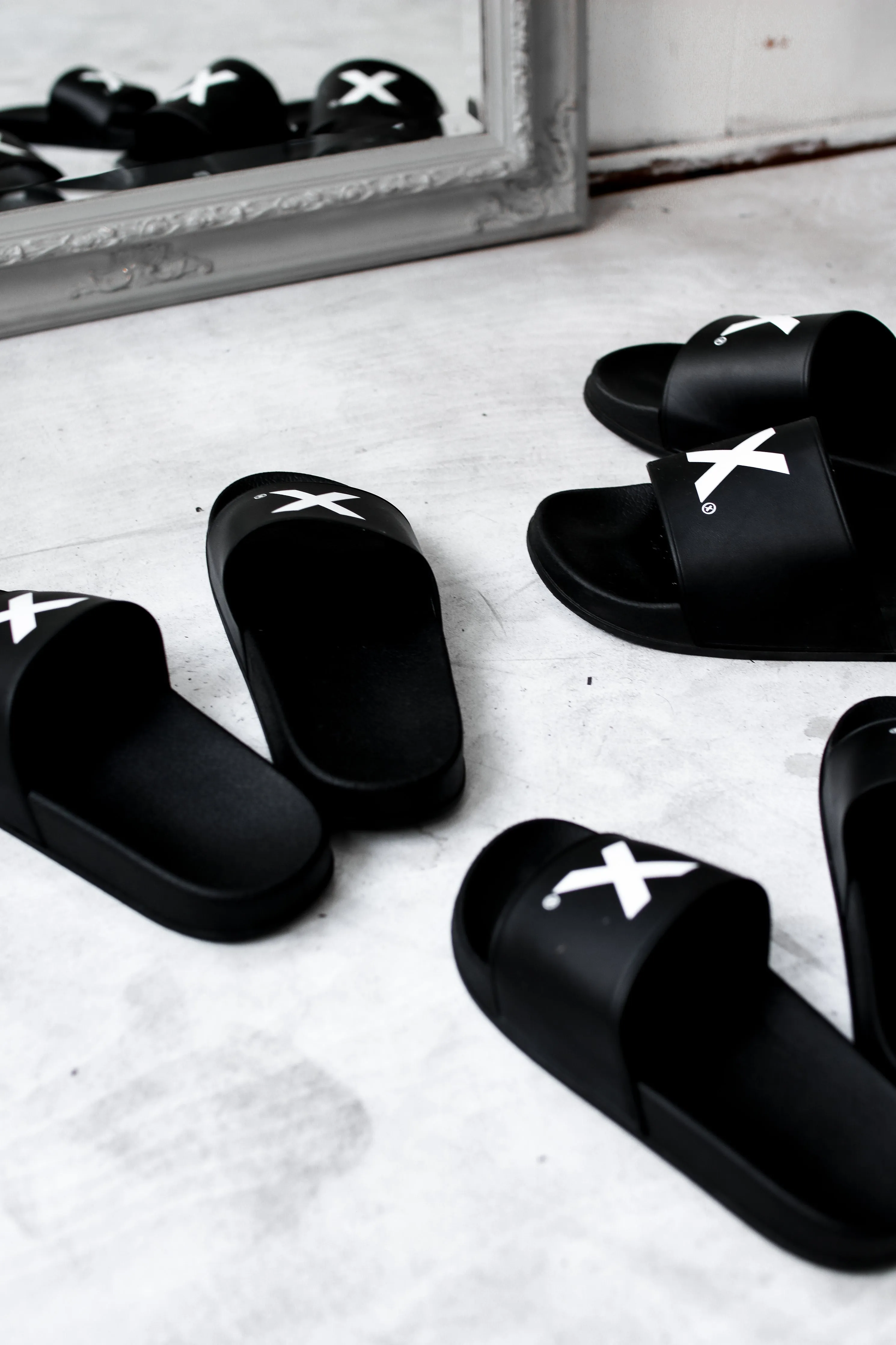 X. Logo Slides